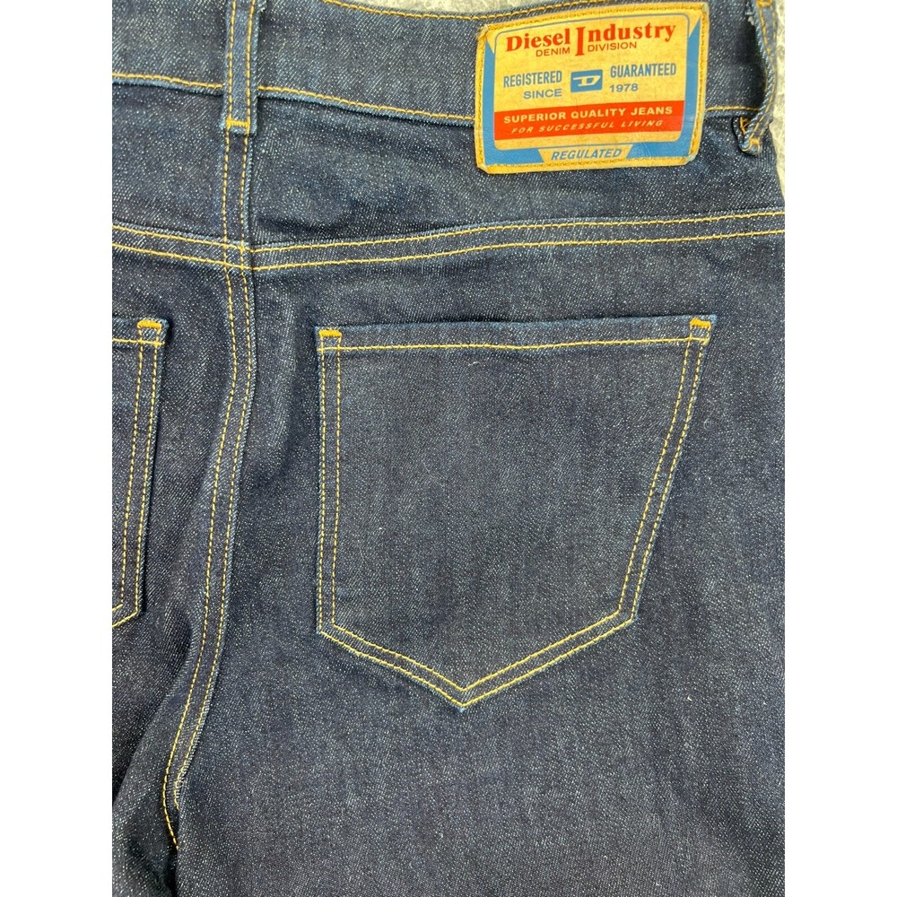 DIESEL Straight Jeans 1994 Library For Successful Living Jeans Men's 30x31 Blue‎